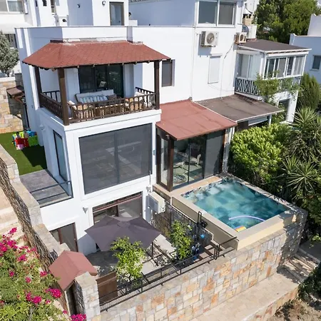 Bitez Апартаменты *